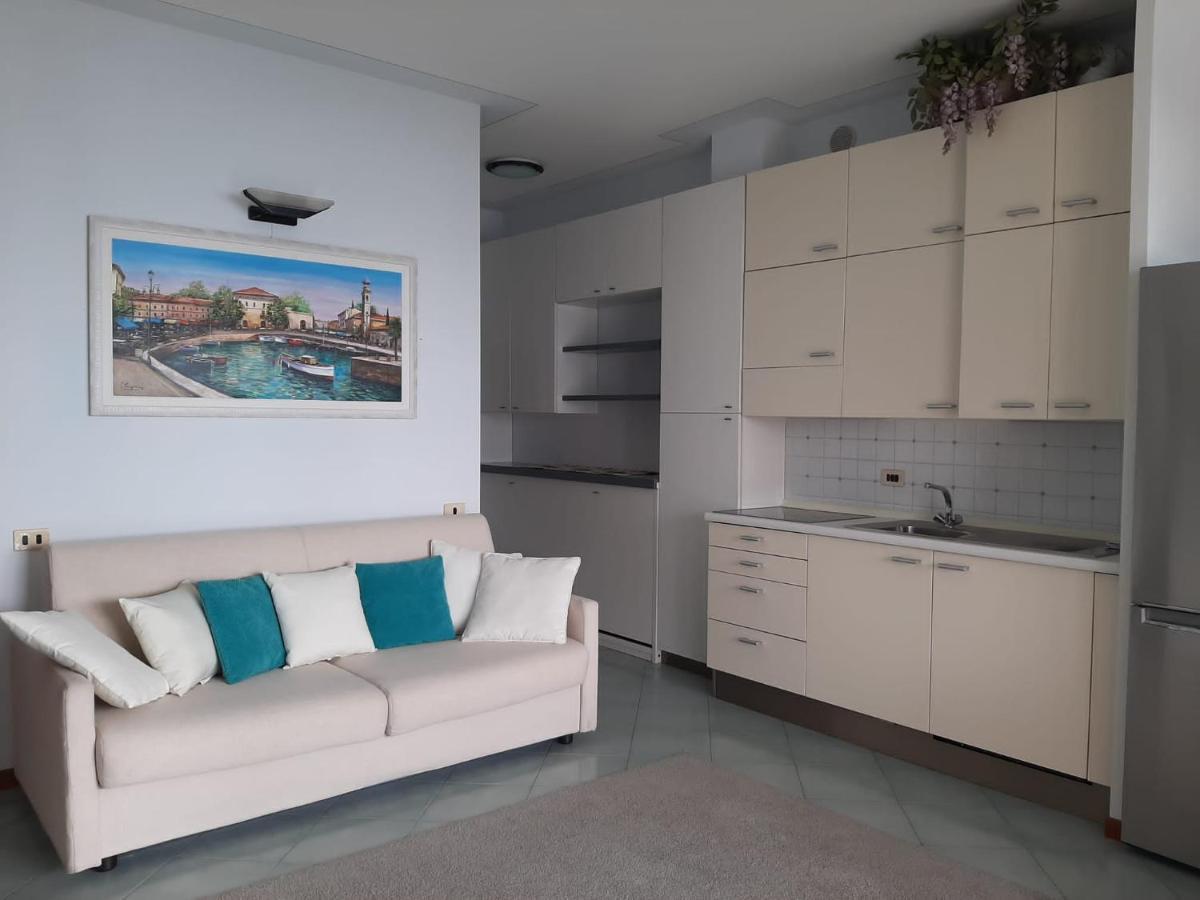 Apartments Rainer - Front Lake Бардолино Экстерьер фото